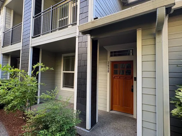3650 Summerlinn Dr, West Linn, OR 97068