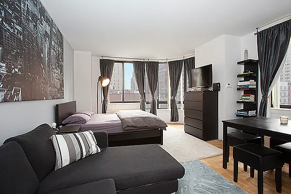 Rented by Edwards & Noble Properties LTD | media 42