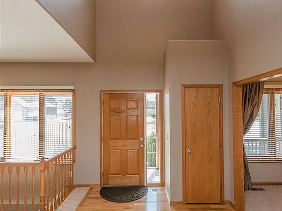 5th image of 16308 Rosewood St