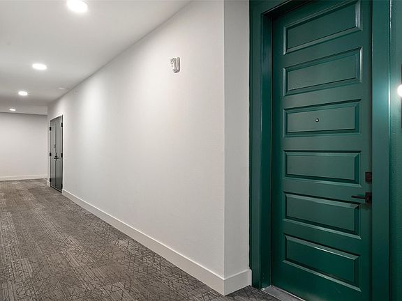 5th image of 2500 Longview St #222