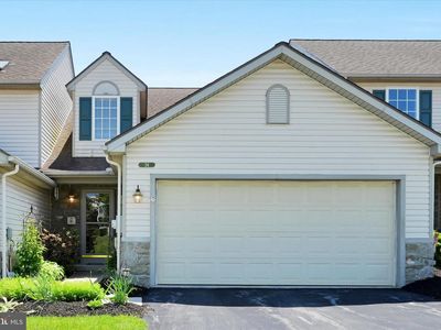 34 Gantz Mdws, Mount Joy, PA, 17552
