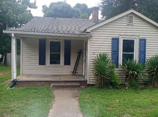 209 N Cleghorn St, Rutherfordton, NC 28139