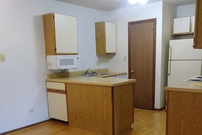 Fawn Ridge Apartments — Photo 30