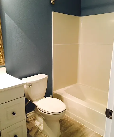 86 SW Kingsgate Rd #E204 — Photo 11
