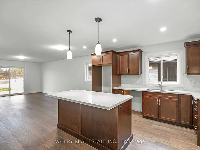 9 Peachleaf Ln — Photo 8