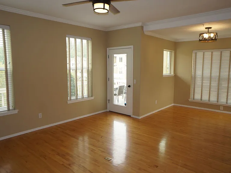 2649 NW Kennedy Ct — Photo 7