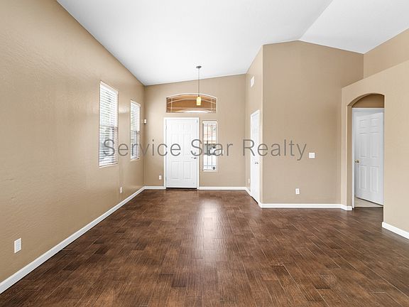 4th image of 5058 E Lucia Dr