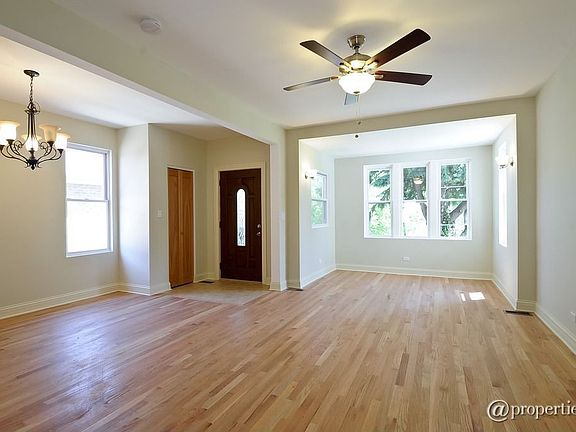 Living Room/Dining Room