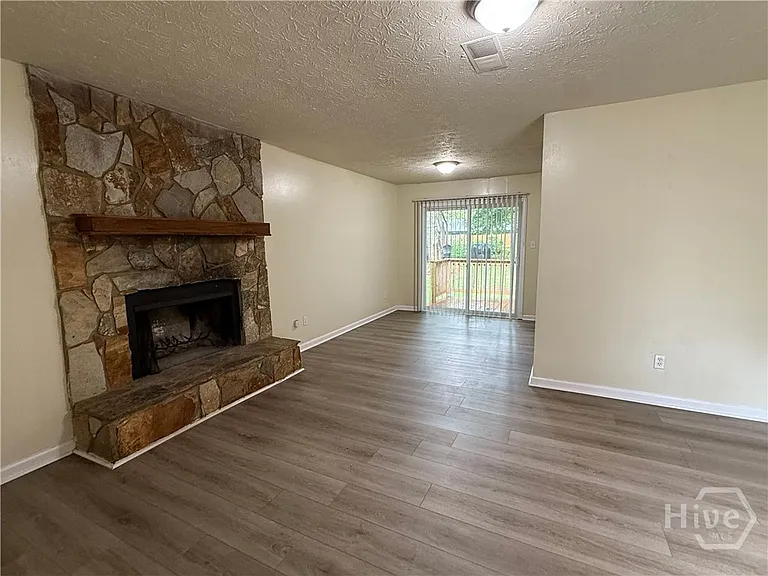 232 Rustwood Dr — Photo 4