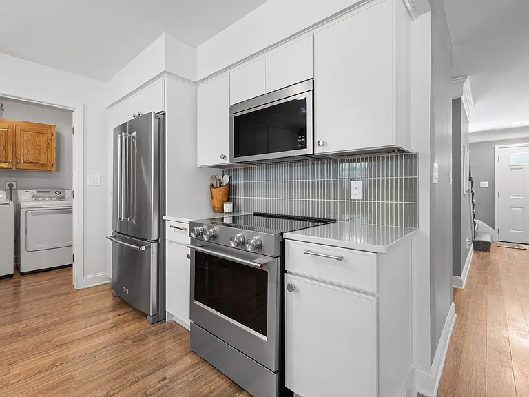 11218 W 115th St — Photo 34