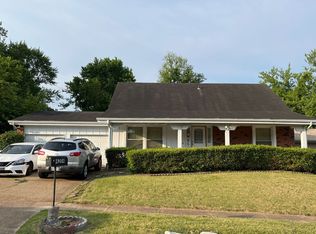 4204 Miletus Dr, Florissant, MO 63033