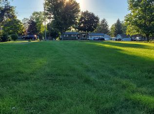 Pheasant Dr, Flint, MI 48506