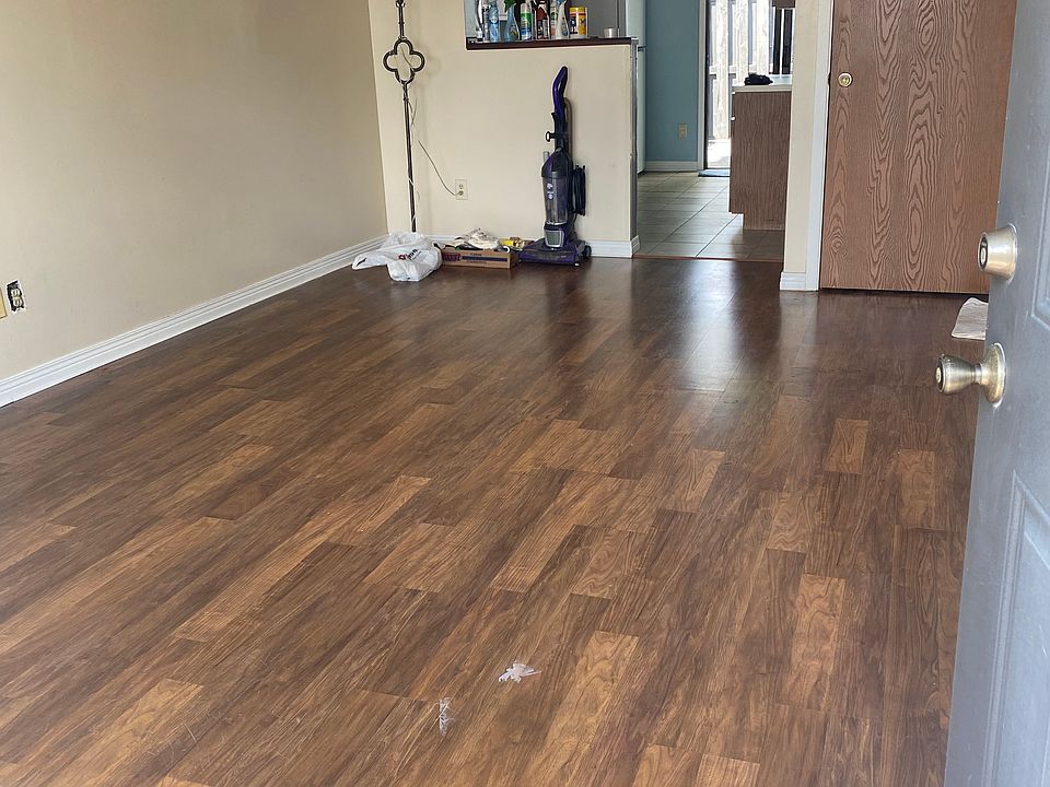 1st image of 786 Plant Dr