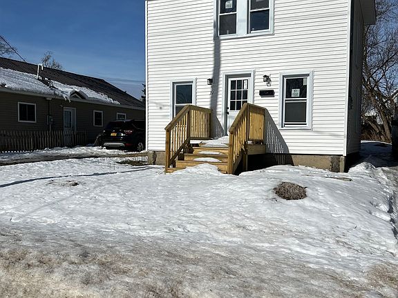 3rd image of 31 Spruce St
