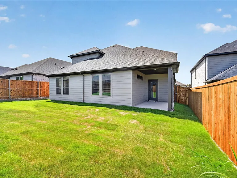 713 Summerberry Dr — Photo 14