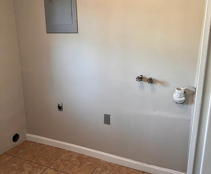 2089 Pine Tree Dr #50 — Photo 9