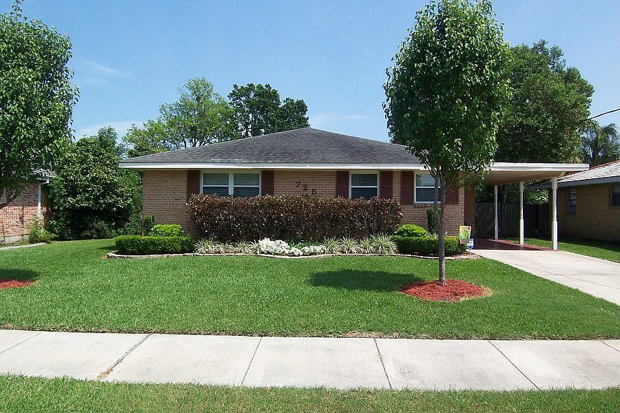 1st image of 725 Beverly Garden Dr