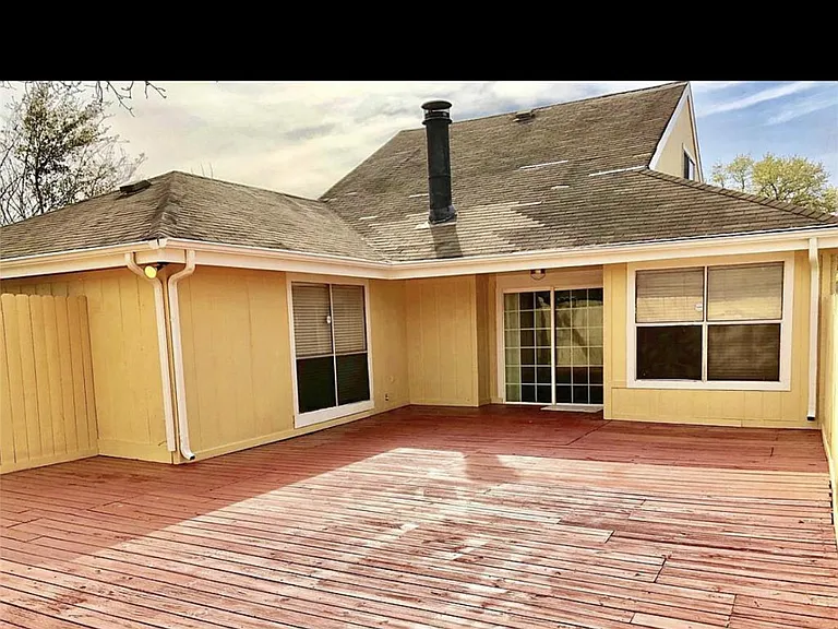 6327 Lynkat Ln — Photo 27