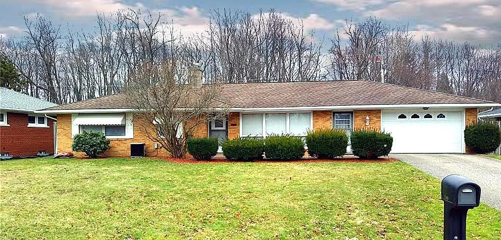 5369 Woodward Dr photo 1