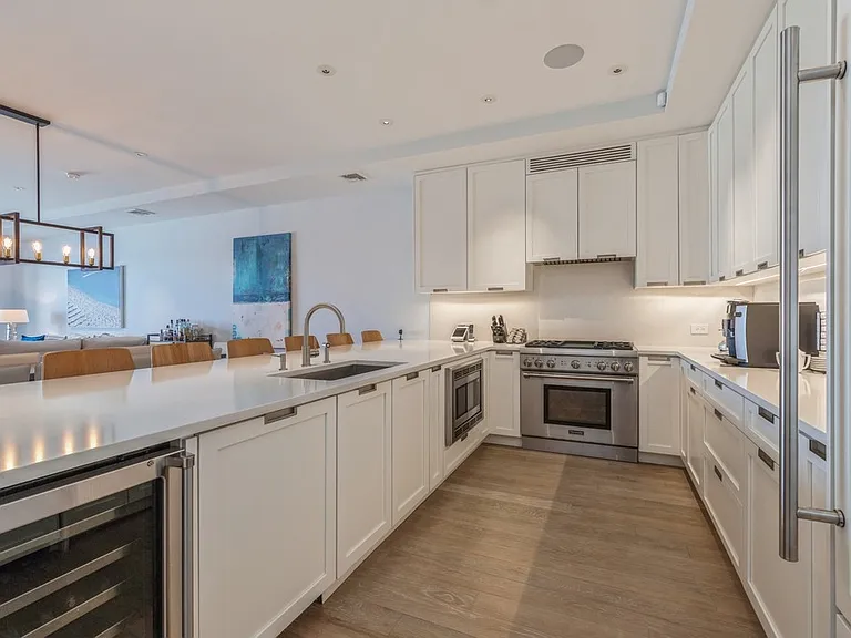 21 W Water St #2E — Photo 9