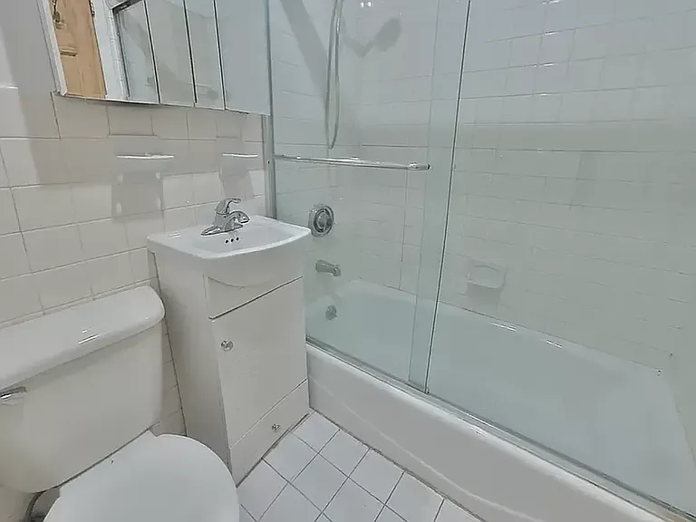 417 3rd Ave #1A — Photo 5