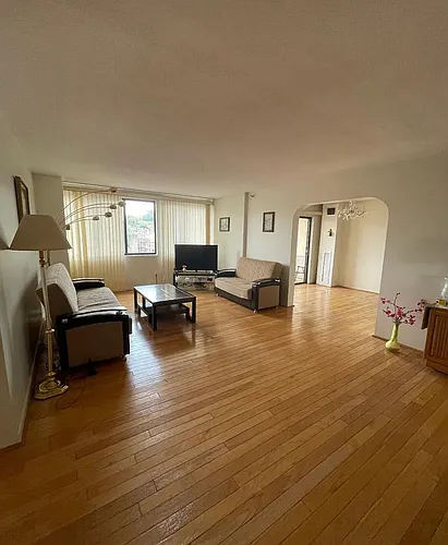 1731 Beacon St Photo 1