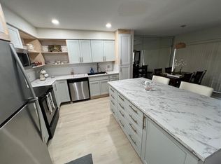 5631 Coach House Cir APT B, Boca Raton, FL 33486