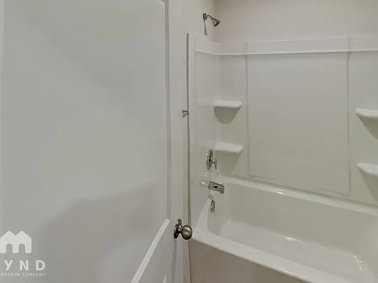2140 Redstone Dr — Photo 14