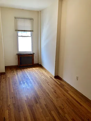 Rented by Your Vanity Realty | media 8