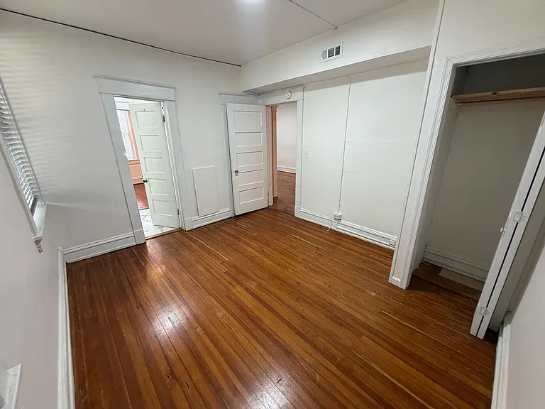 2327 Floyd Avenue — Photo 39