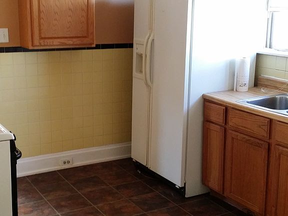 4th image of 3428 Bevis Ave