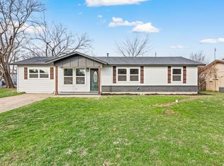 5221 Mack Rd, Haltom City, TX 76117