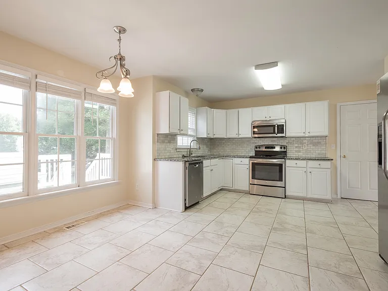 3005 Sandy Bluff Pl — Photo 7