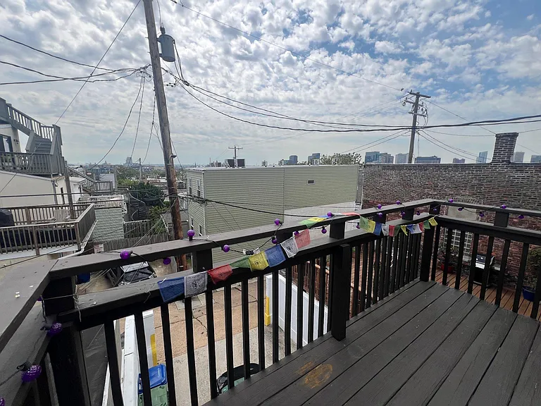 1923 E Pratt St #2R — Photo 8