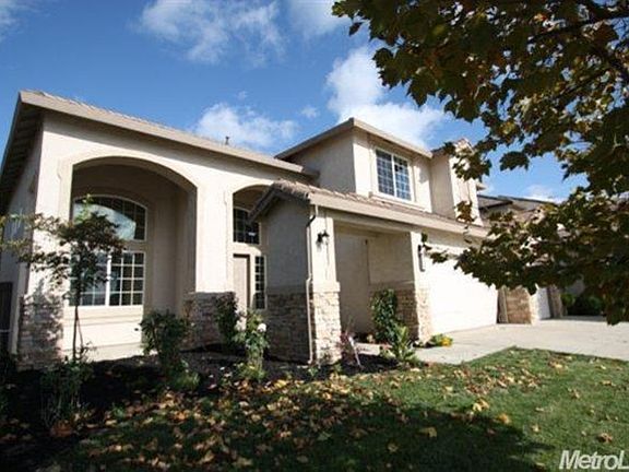 3rd image of 10011 E Taron Dr