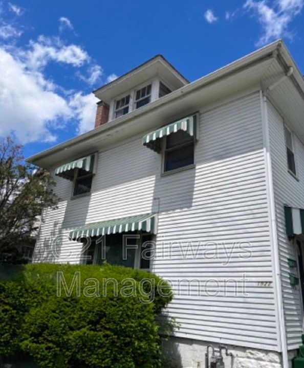 1st image of 1922 Western Ave APT 2