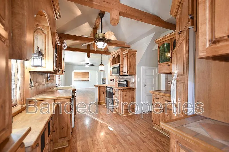 2 bed, 2.0 bath, 1400 sqft, $1,795 — Photo 4