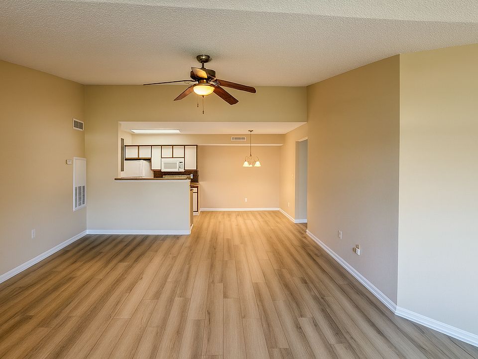 1st image of 12750-3008 Equestrian Cir