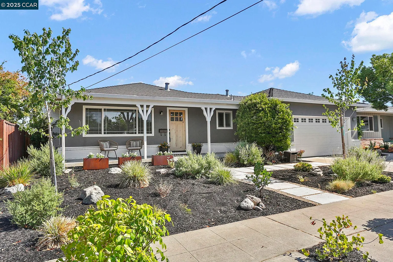 4254 Cornell Way photo 1