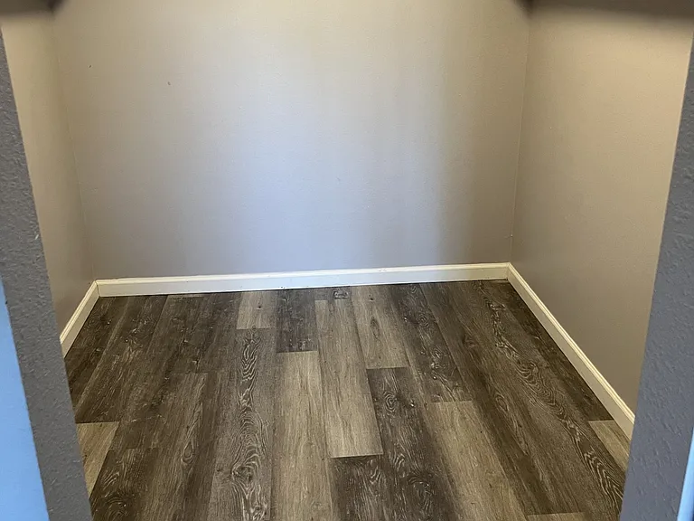 3635 E Turney Ave — Photo 8