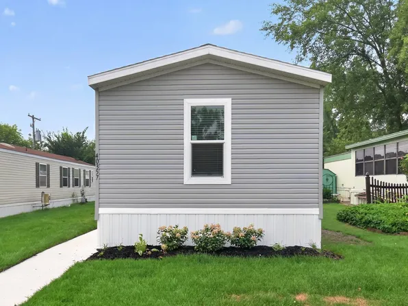43646 La Grand #424, Sterling Heights, MI 48314