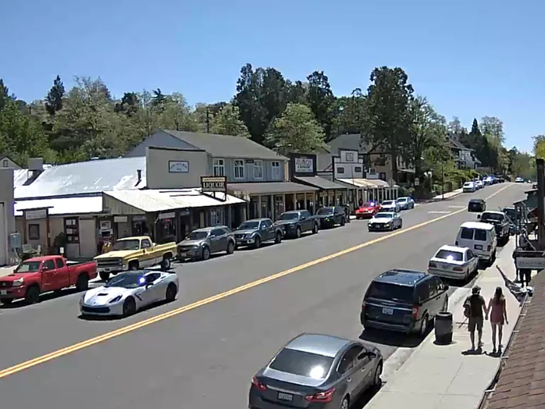 Julian, a stunning 45-50 min drive to this gold mine town stuck in time known for their pie and apple cider