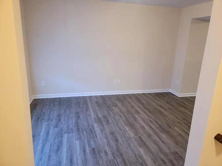 6110 Walnut St — Photo 3