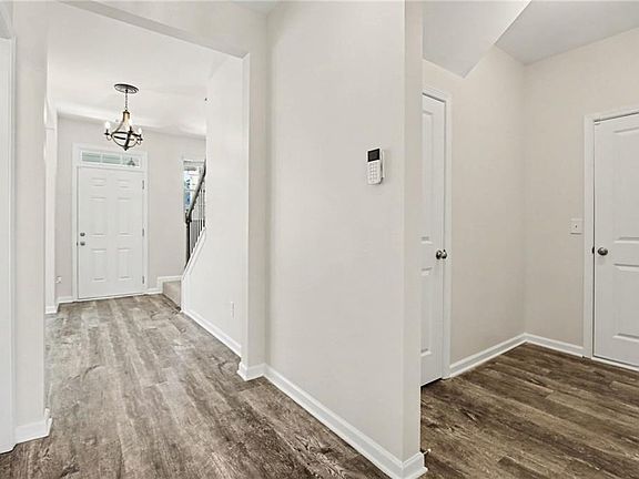 5th image of 7584 Rudder Cir