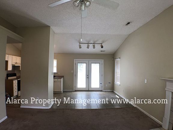 5th image of 6334 Goldenblush Cres