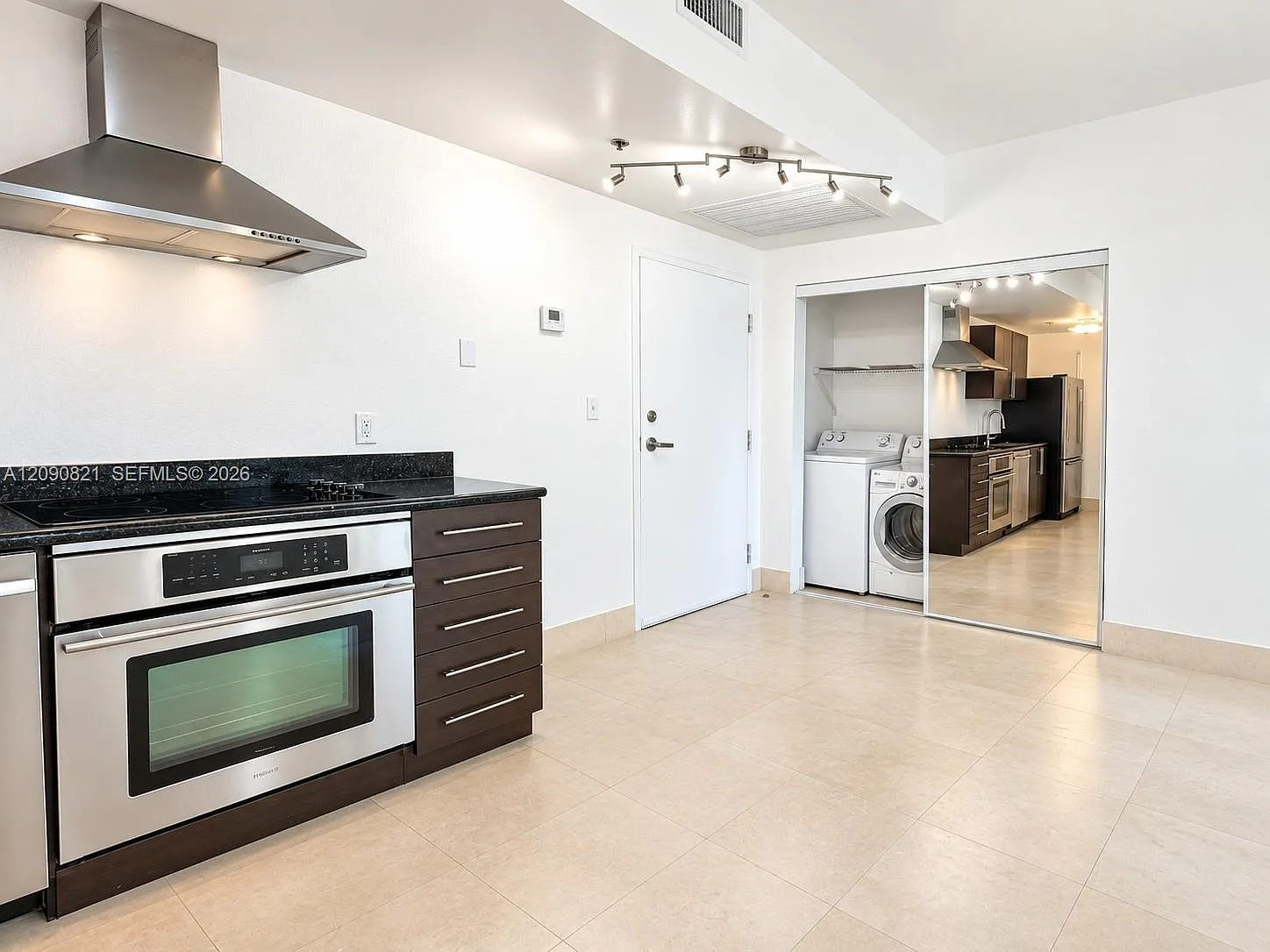 1300 Pennsylvania Condo — Photo 4