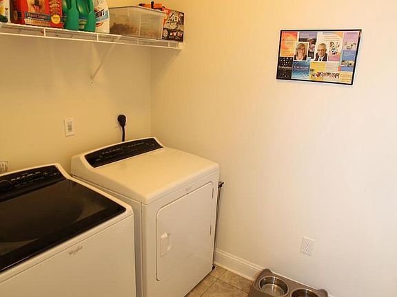 3rd image of 200 N Sycamore St APT 2E