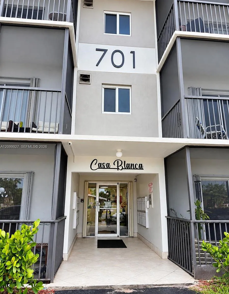 Casa Blanca Condo — Photo 1