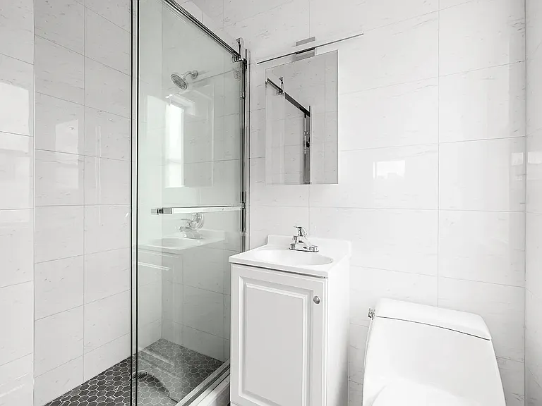340 E 51st St #PHA — Photo 10
