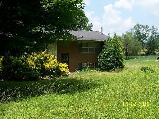 3rd image of 5809 Edmondson Ln